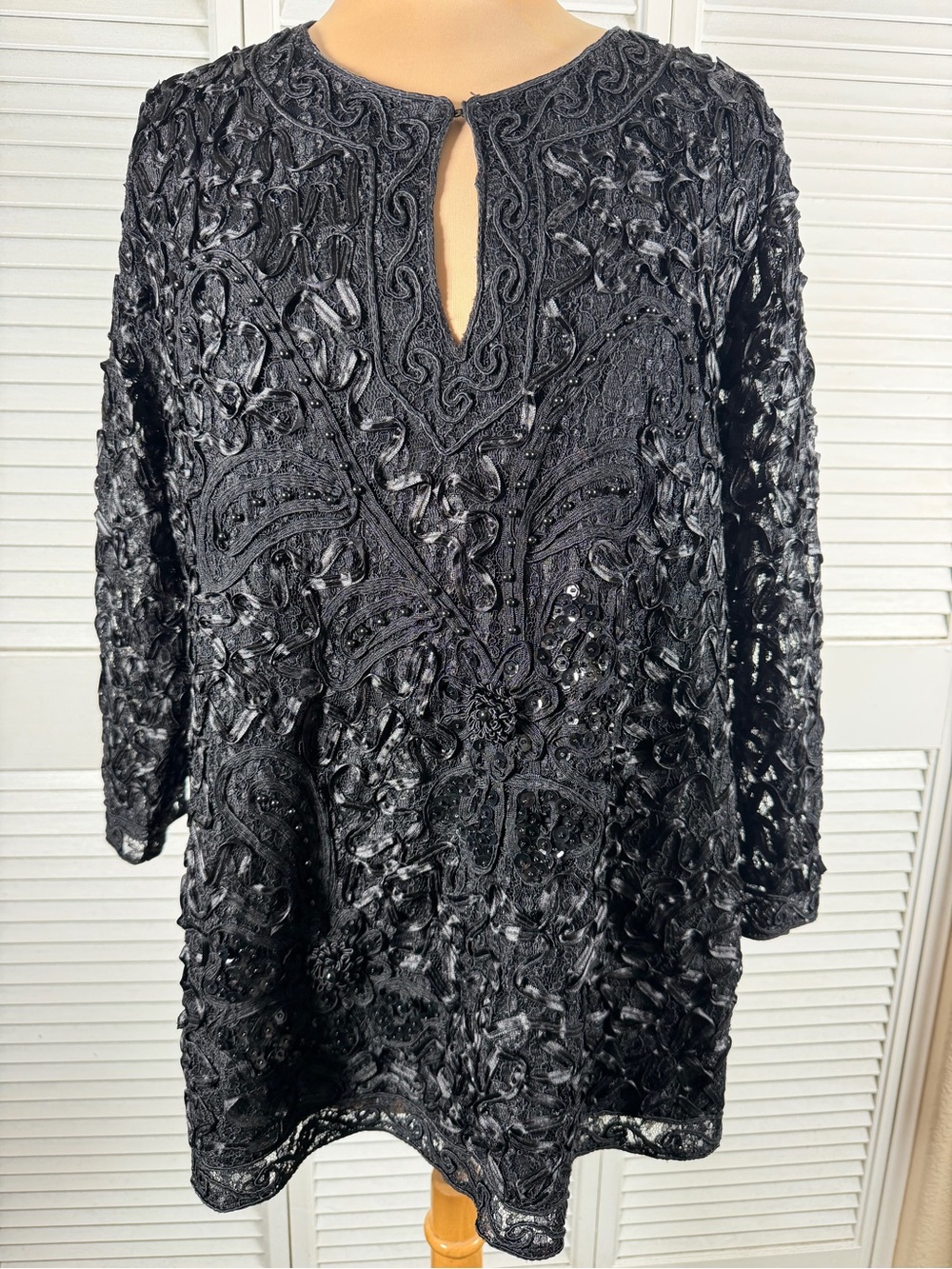 S.M. Collection Black Embellished Lace Tunic Top 2X Beaded Sequins